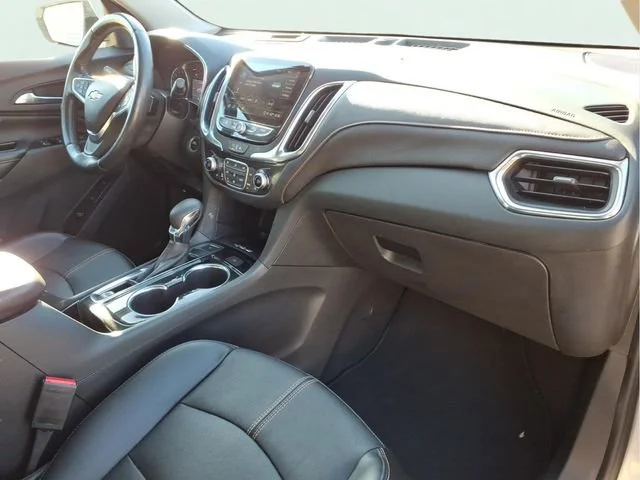 Used 2022 Silver Ice Metallic Chevrolet Premier image 20