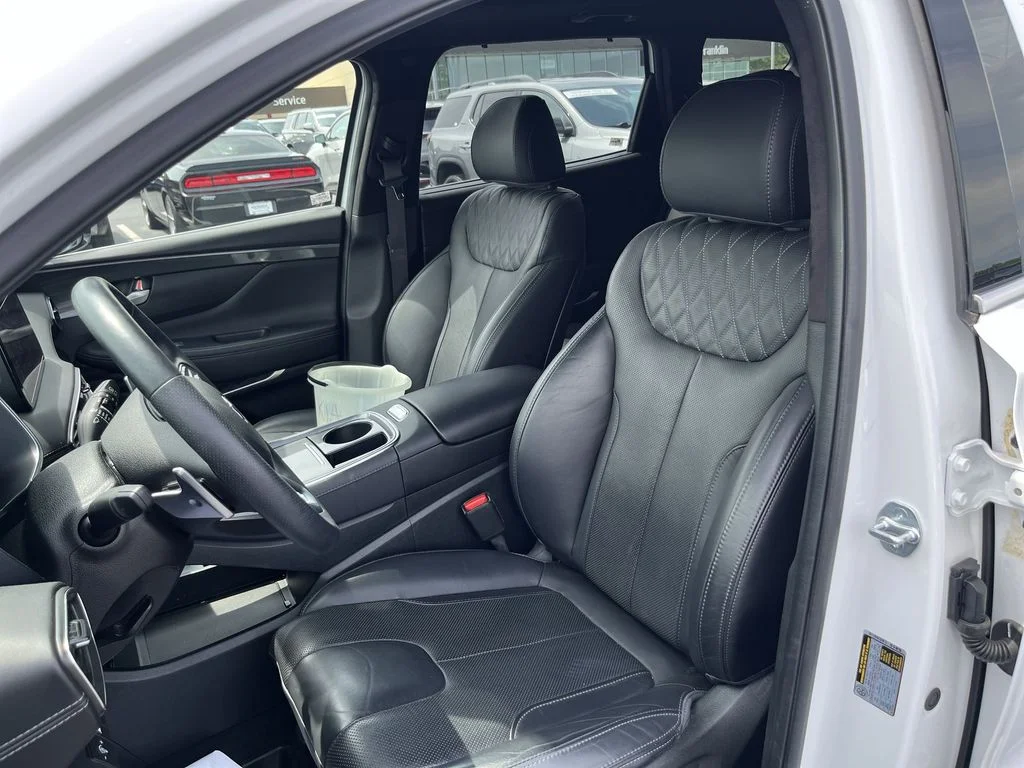 Used 2023 White Hyundai Calligraphy image 17
