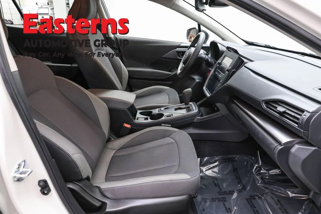 Used 2024 White Subaru Base image 22