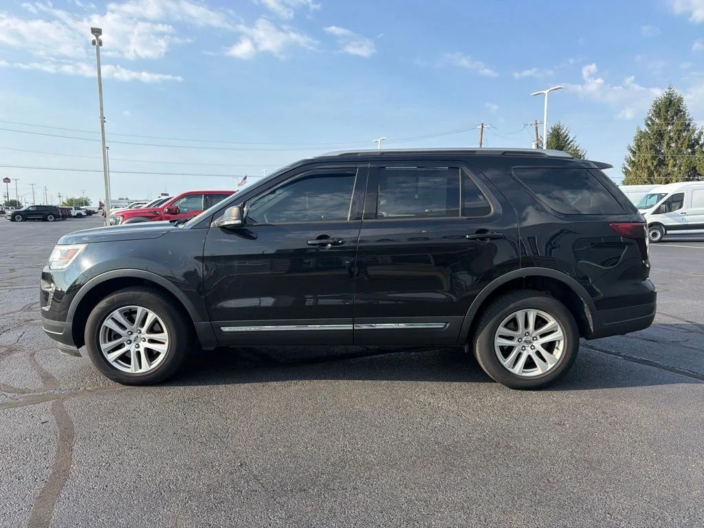 Used 2019 Black Ford XLT image 7