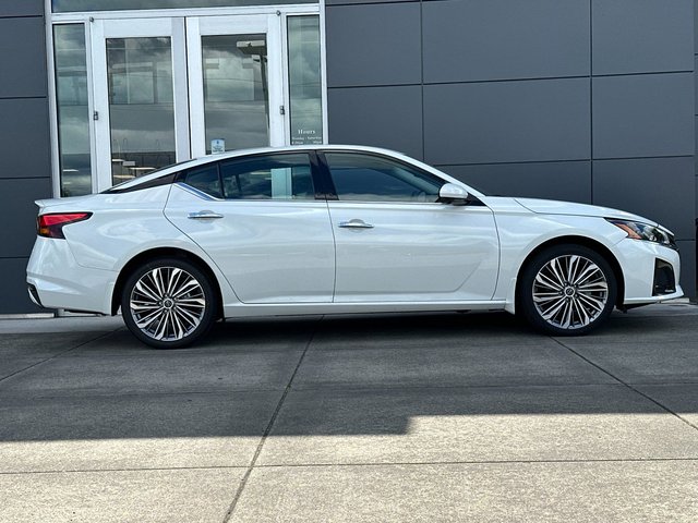 2025 Nissan Altima 2.5 SL