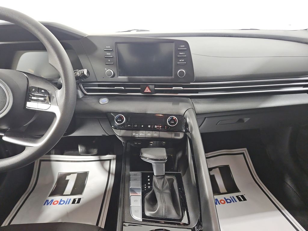 Certified Used 2025 White Hyundai Blue image 19