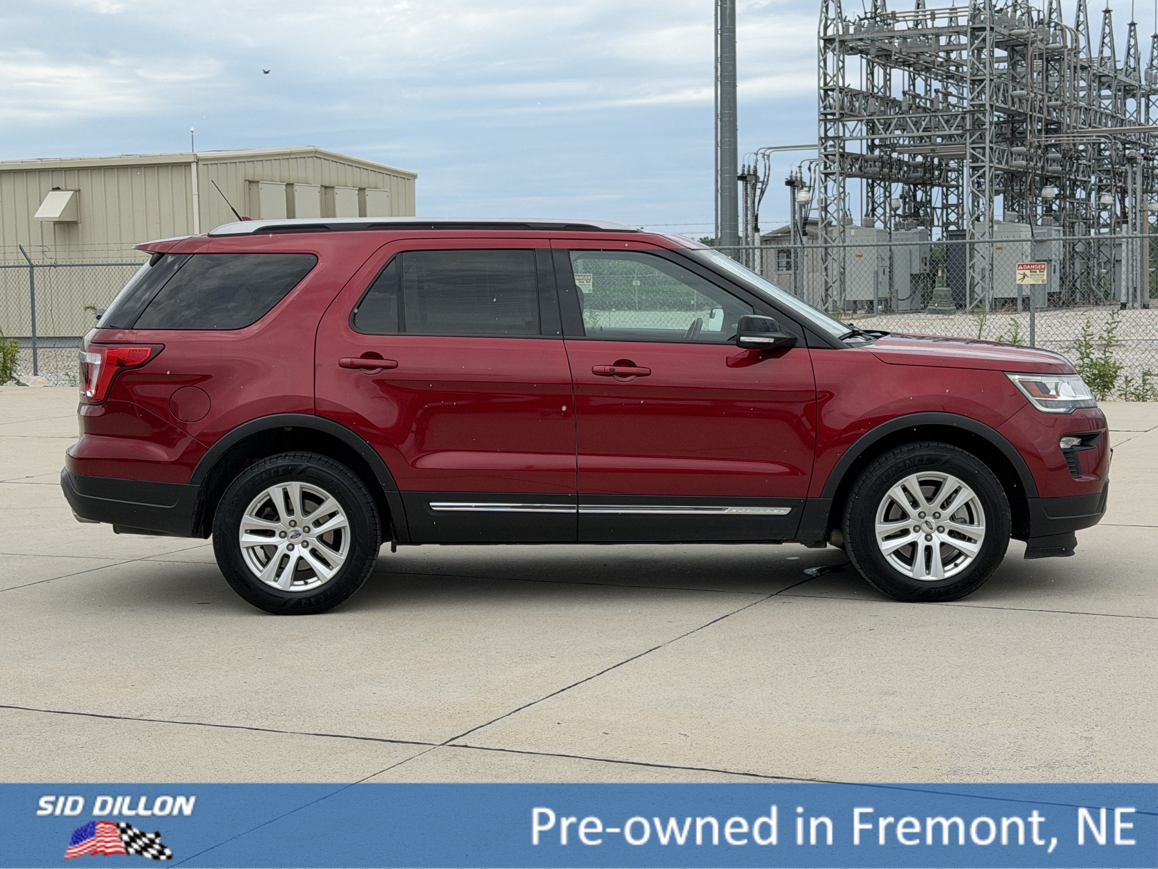 Used 2018 Red Ford XLT image 3