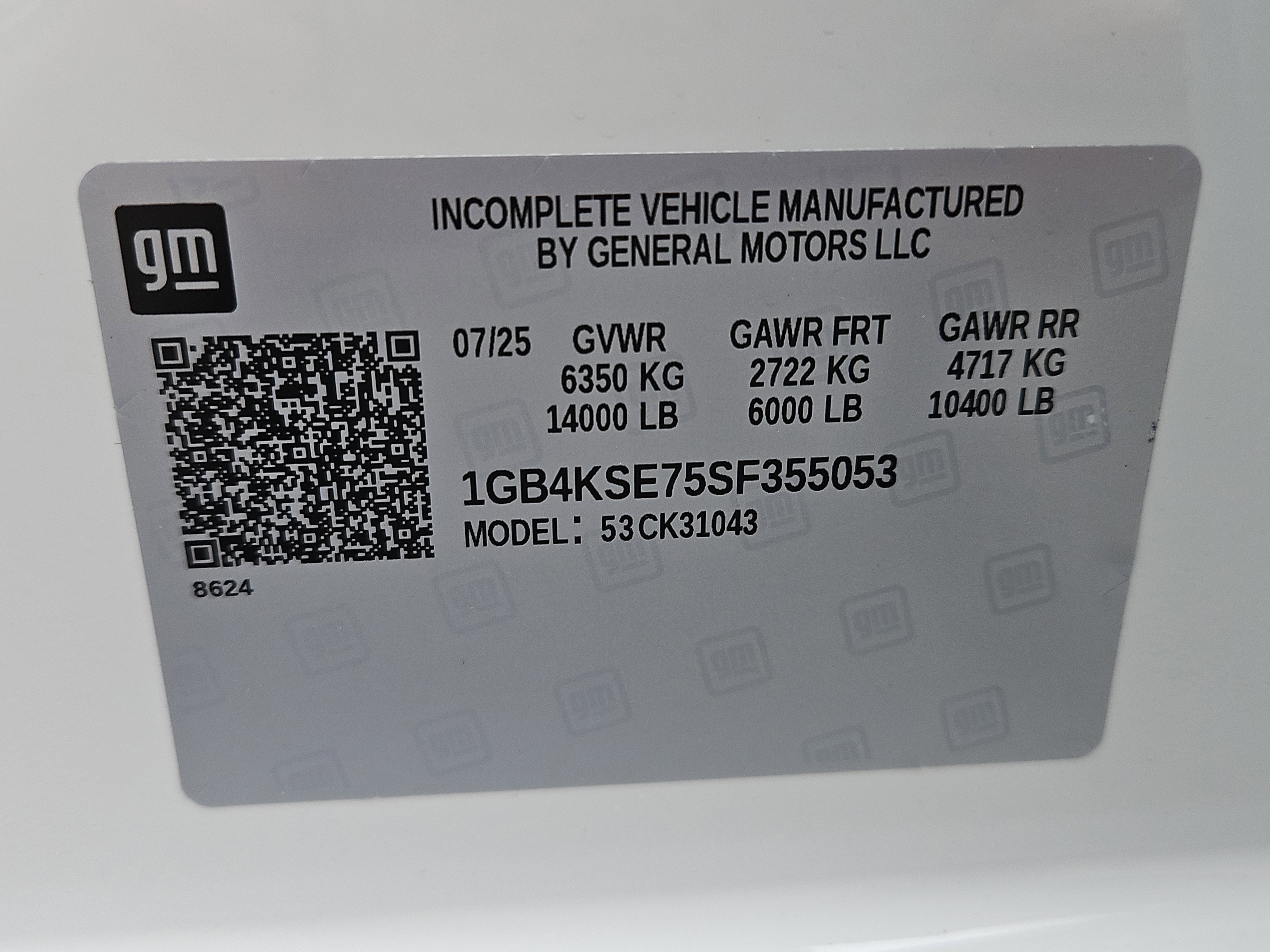New 2025 Summit White Chevrolet Work Truck image 21