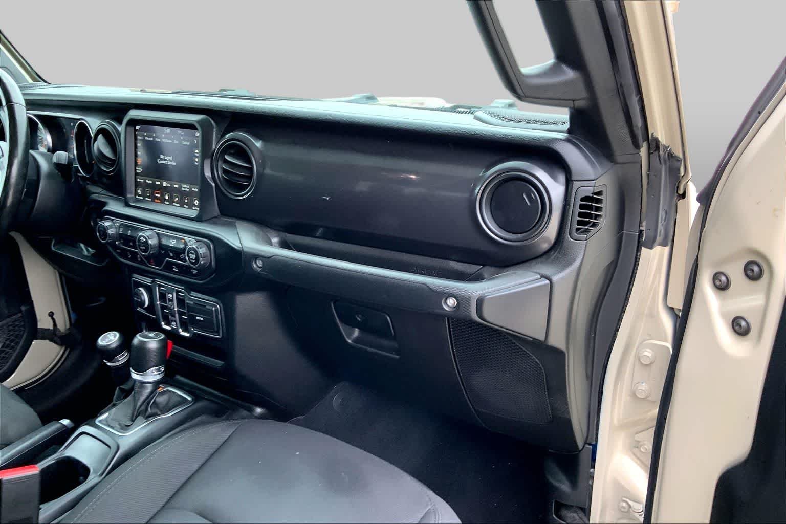 Used 2022 Hydro Blue Pearlcoat Jeep Altitude image 18