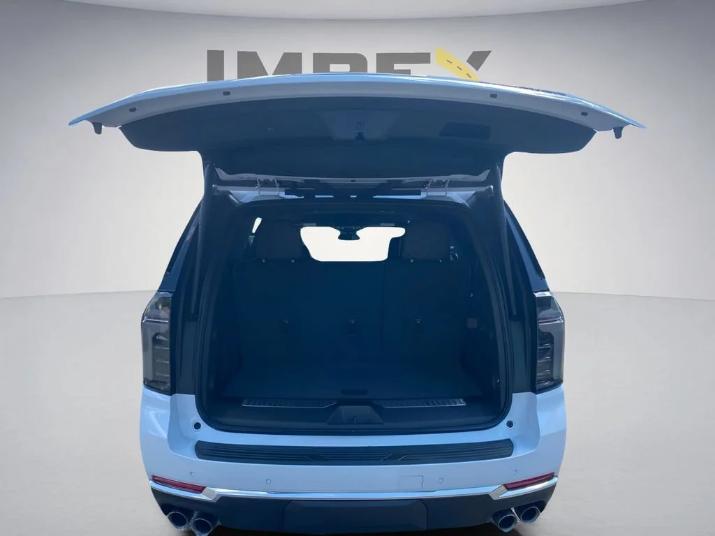 New 2026 Polar White Tricoat Chevrolet Premier image 33