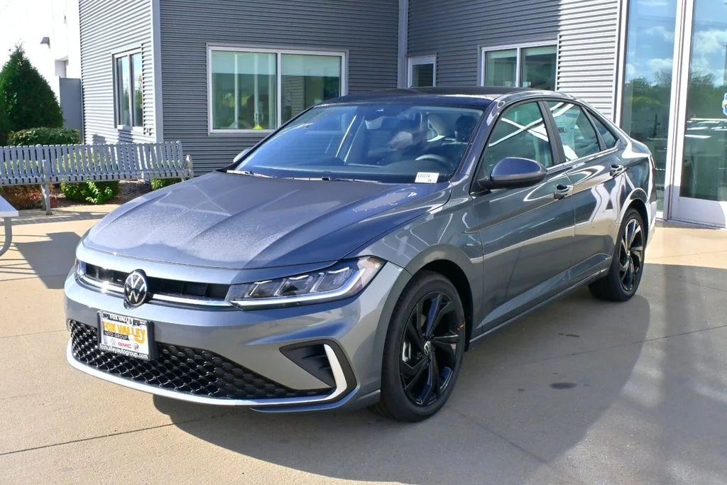 2026 Volkswagen Jetta SE - Photo 6