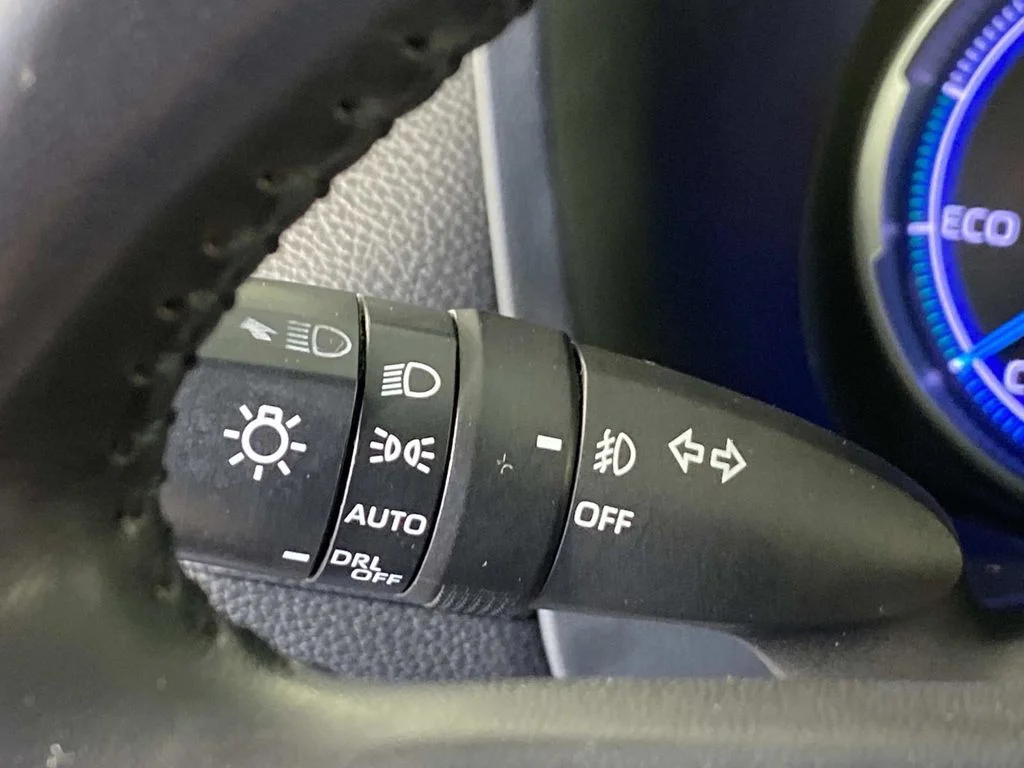 Used 2020 Blue Toyota XSE image 18