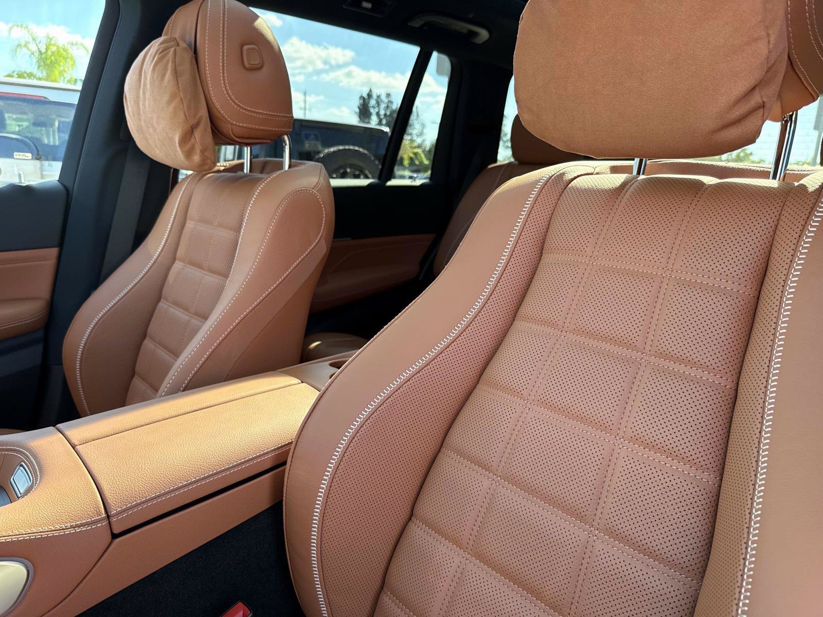 New 2027  Mercedes-Benz 450 4MATIC® SUV image 24