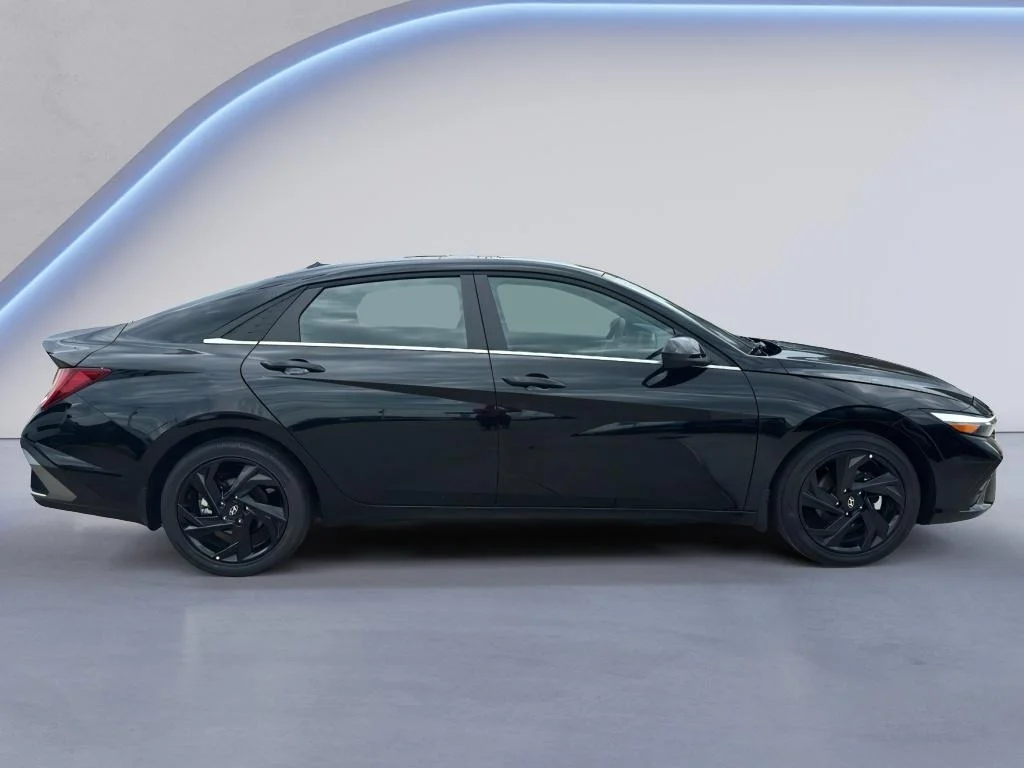 New 2026 Abyss Black Hyundai SEL Sport Premium image 7