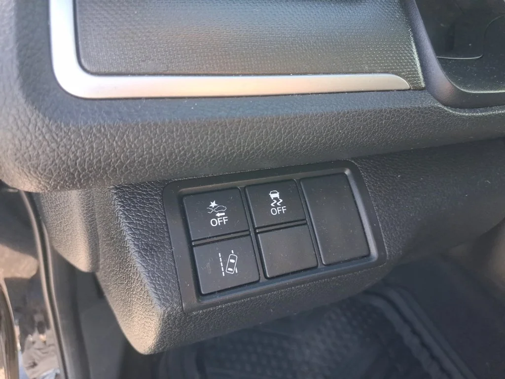 Used 2020  Honda LX image 23
