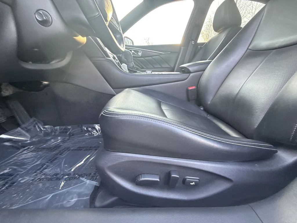 Used 2022 White INFINITI SENSORY image 12