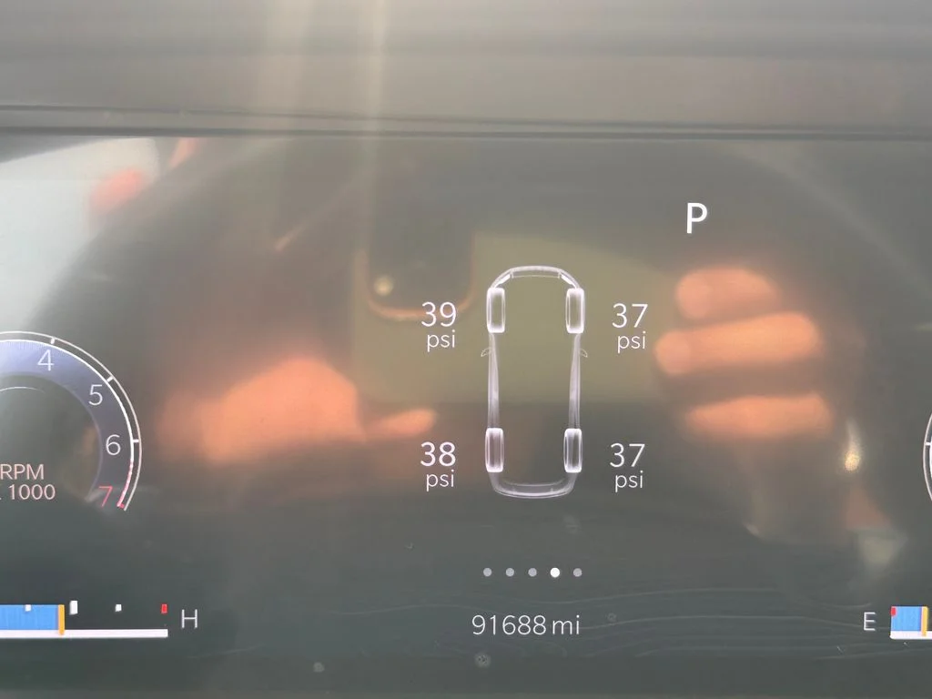 Used 2022 Red Jeep Limited image 16