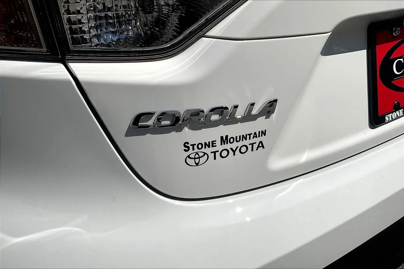 Used 2026 Ice Cap Toyota LE image 10