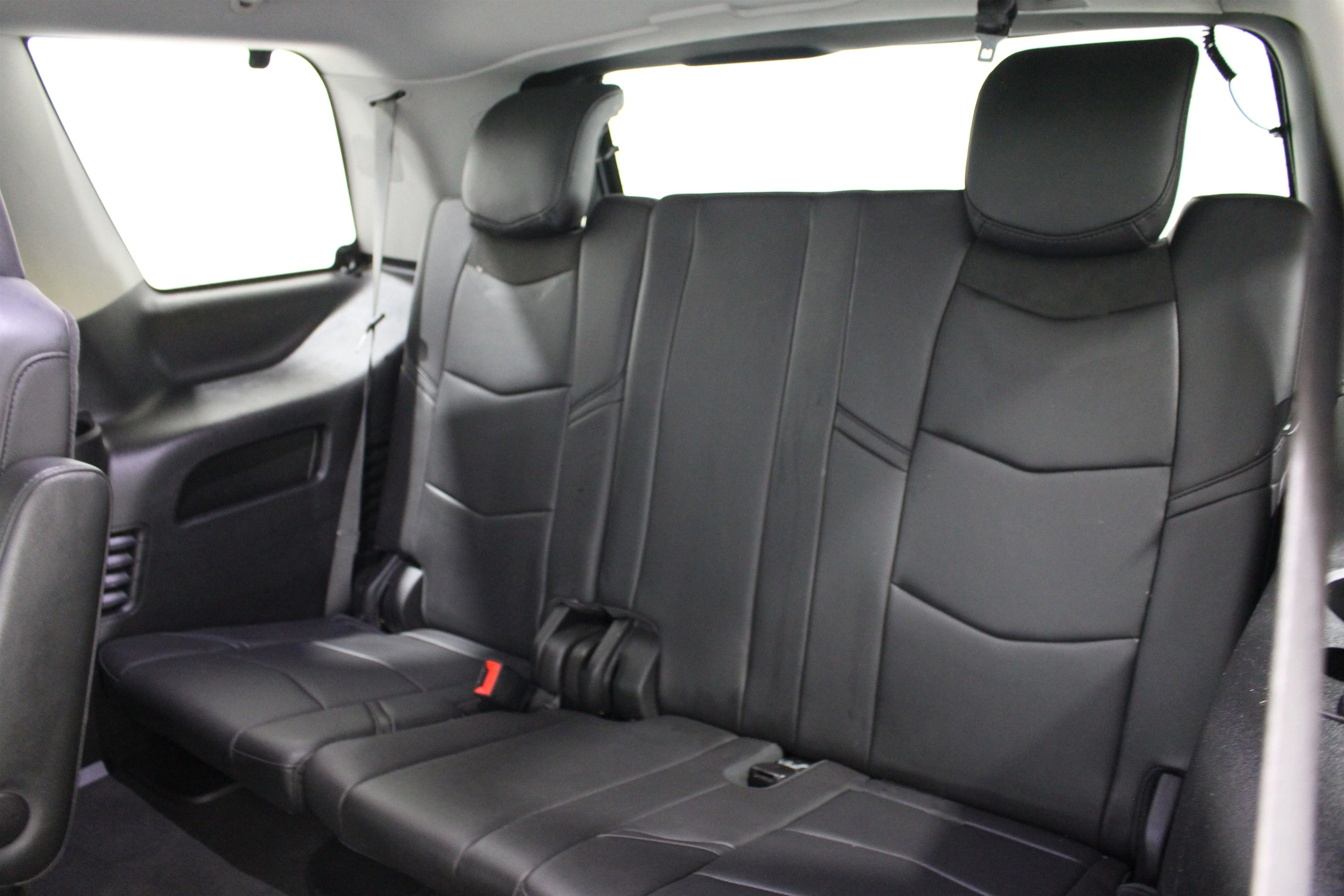 2019 Cadillac Escalade Premium Luxury - Photo 19