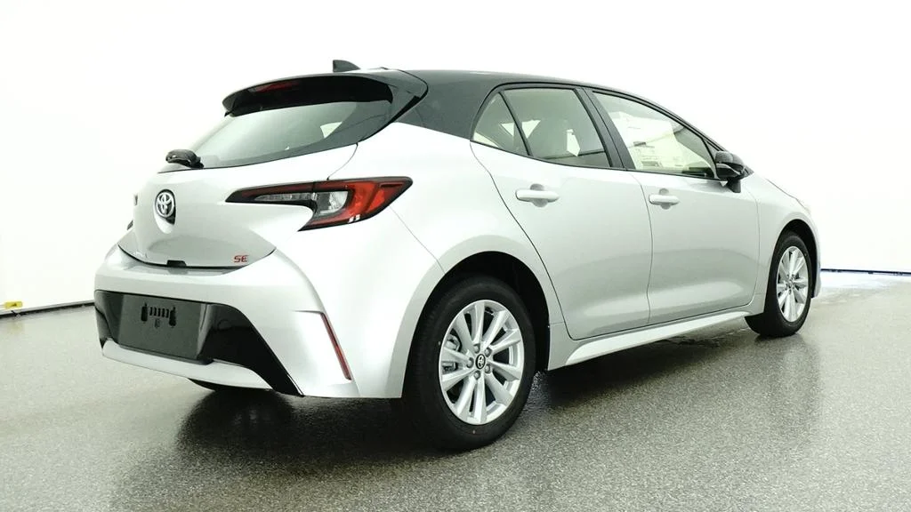 New 2027 Classic Silver Metallic with Black roof Toyota SE image 28