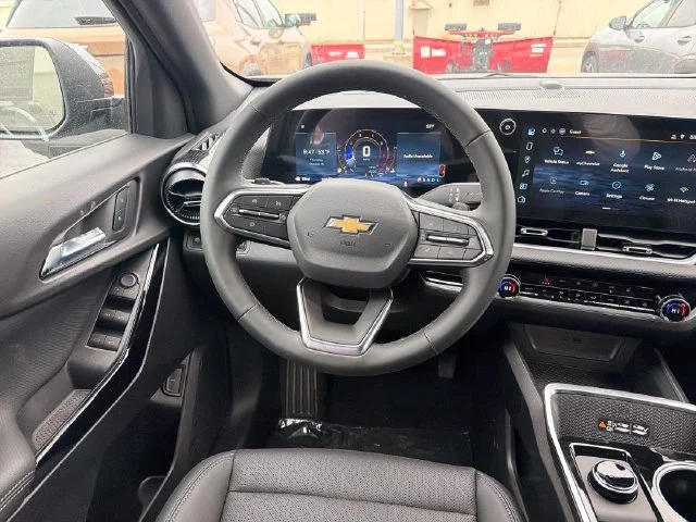 New 2027 Mosaic Black Metallic Chevrolet LT image 30