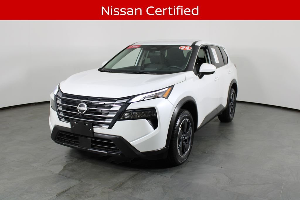 Used 2024 White Nissan SV image 1