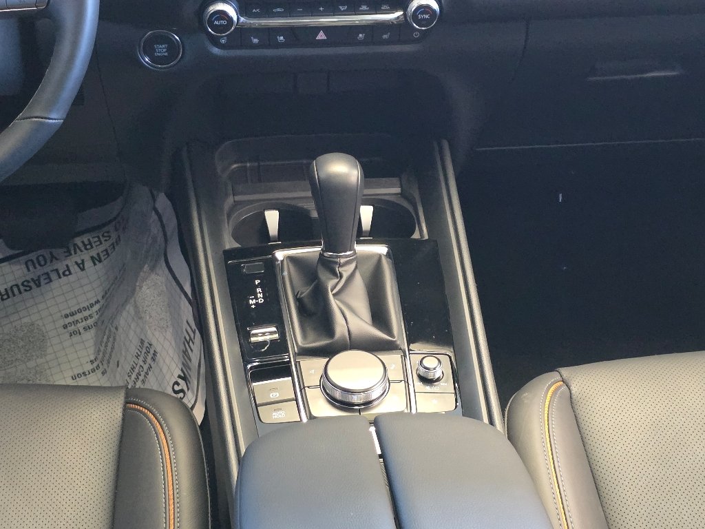 2025 Mazda CX-50 Premium Plus - Photo 11