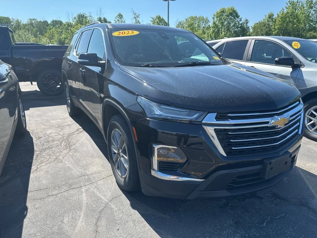 2023 Chevrolet Traverse AWD 1LT's photo