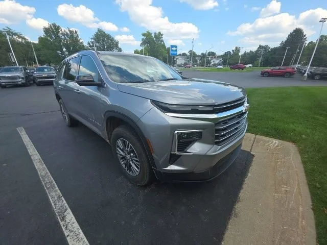 Used 2026 Sterling Gray Metallic Chevrolet LT image 9
