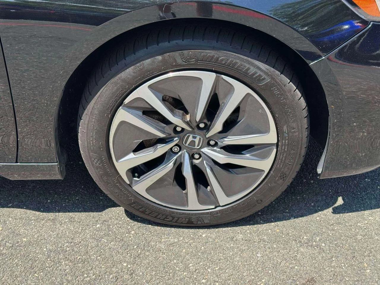 2019 Honda Accord Hybrid Touring - Photo 9