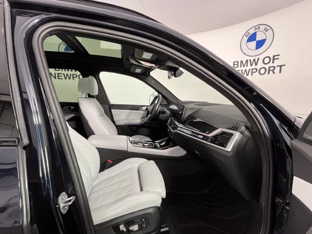 Used 2025 Carbon Black Metallic BMW xDrive40i image 24
