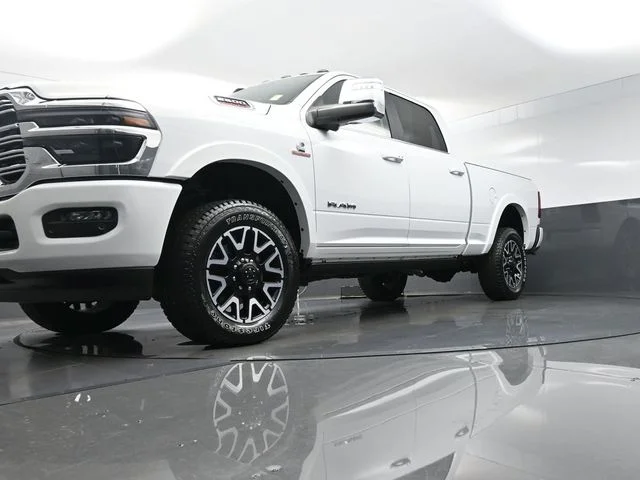 Used 2025 White Ram Limited image 42