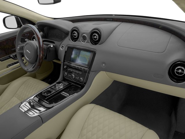 Used 2017  Jaguar XJL Portfolio image 16