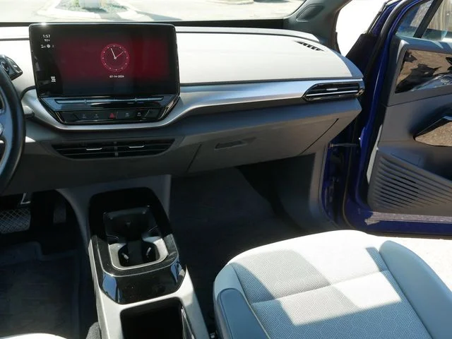 Certified Used 2021 Blue Volkswagen Pro S image 22