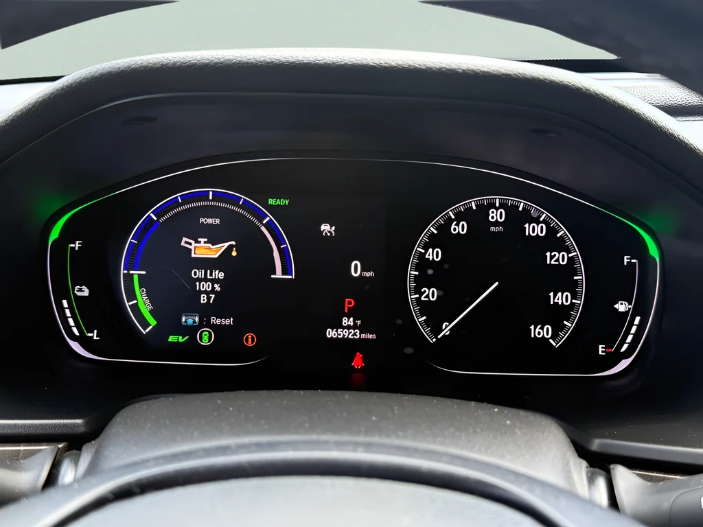 2022 Honda Accord Hybrid Touring - Photo 23