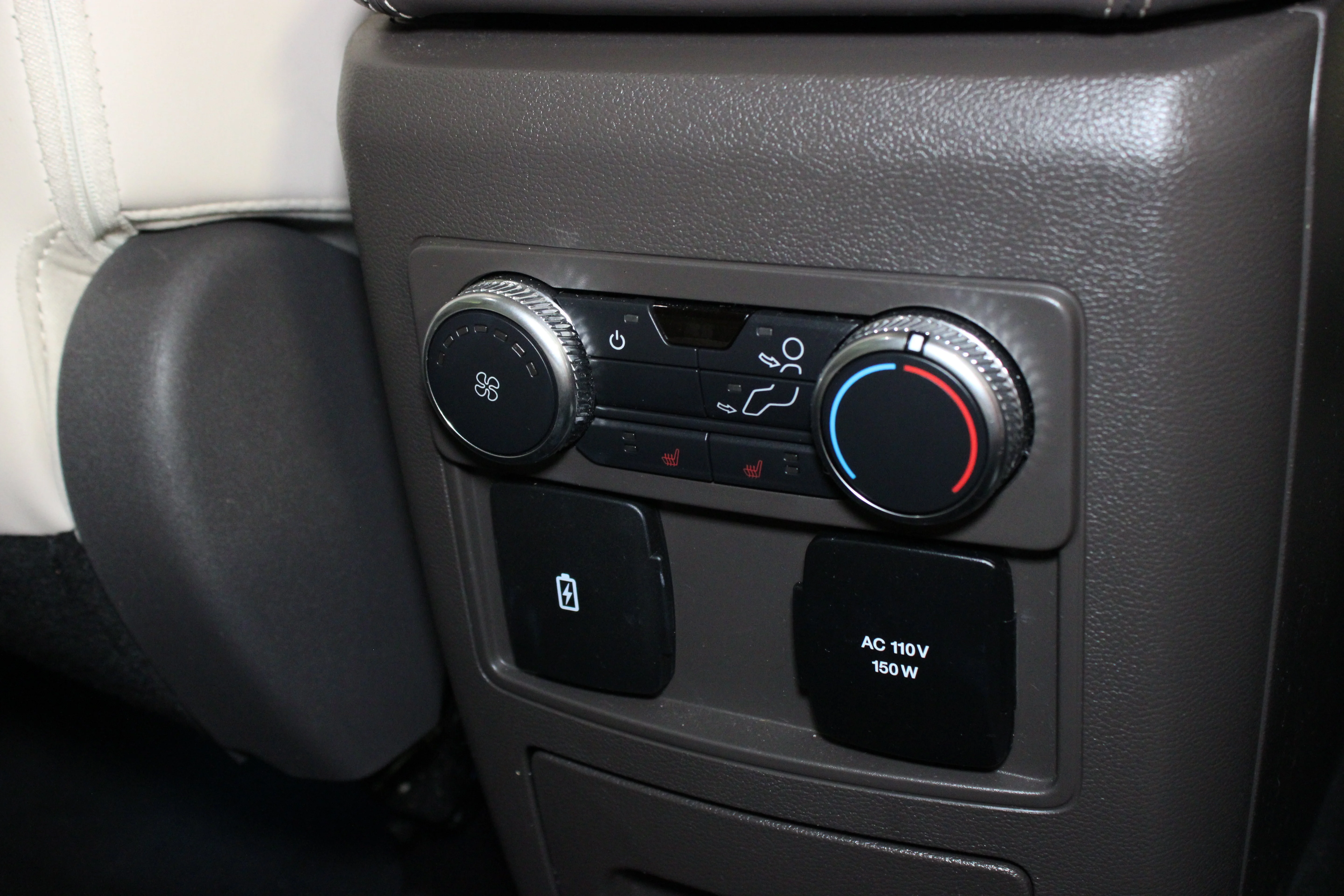 Used 2022 Stone Blue Metallic Ford Platinum image 19