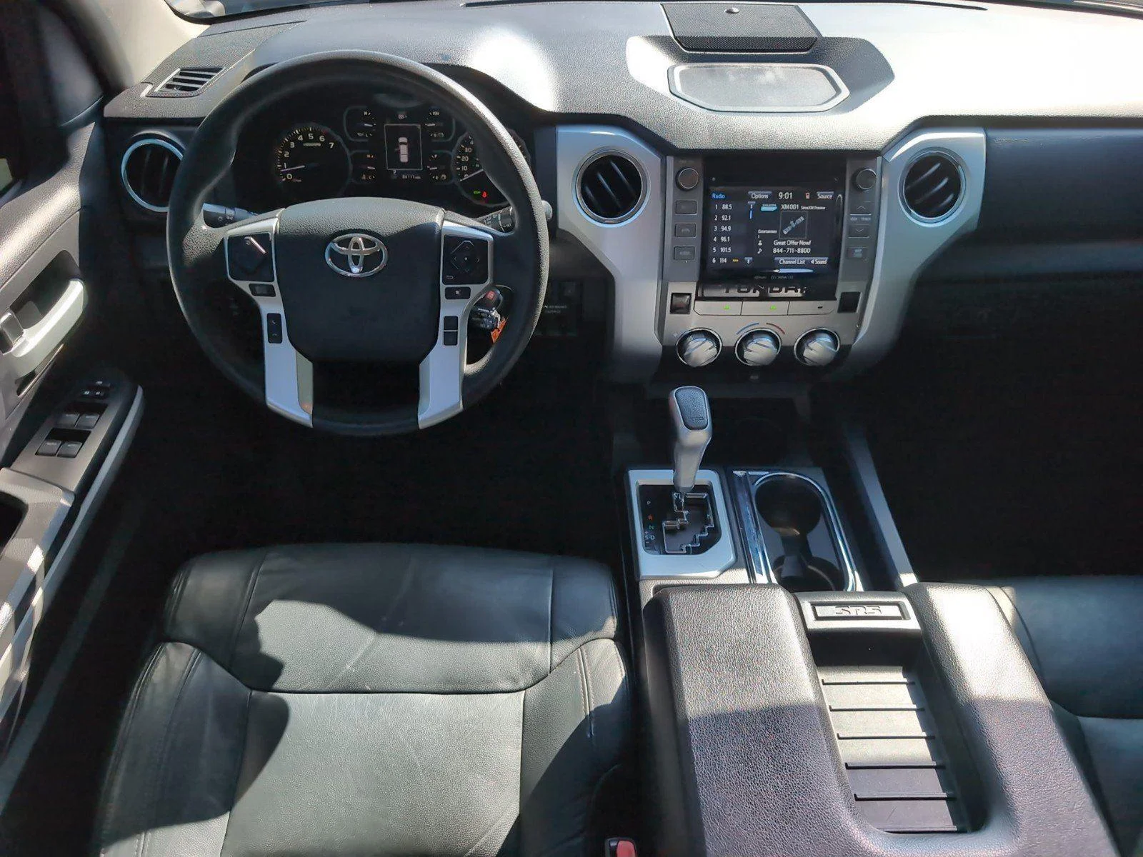 Used 2019 Midnight Black Metallic Toyota SR5 image 32