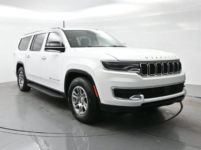 Used 2023 Bright White Clearcoat Jeep 4DR 4WD image 1
