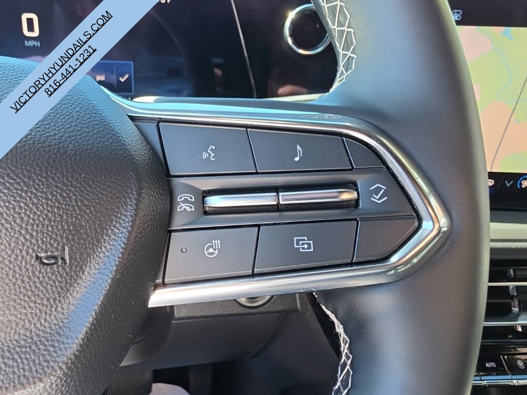 Used 2025 Gray Chevrolet LT image 25