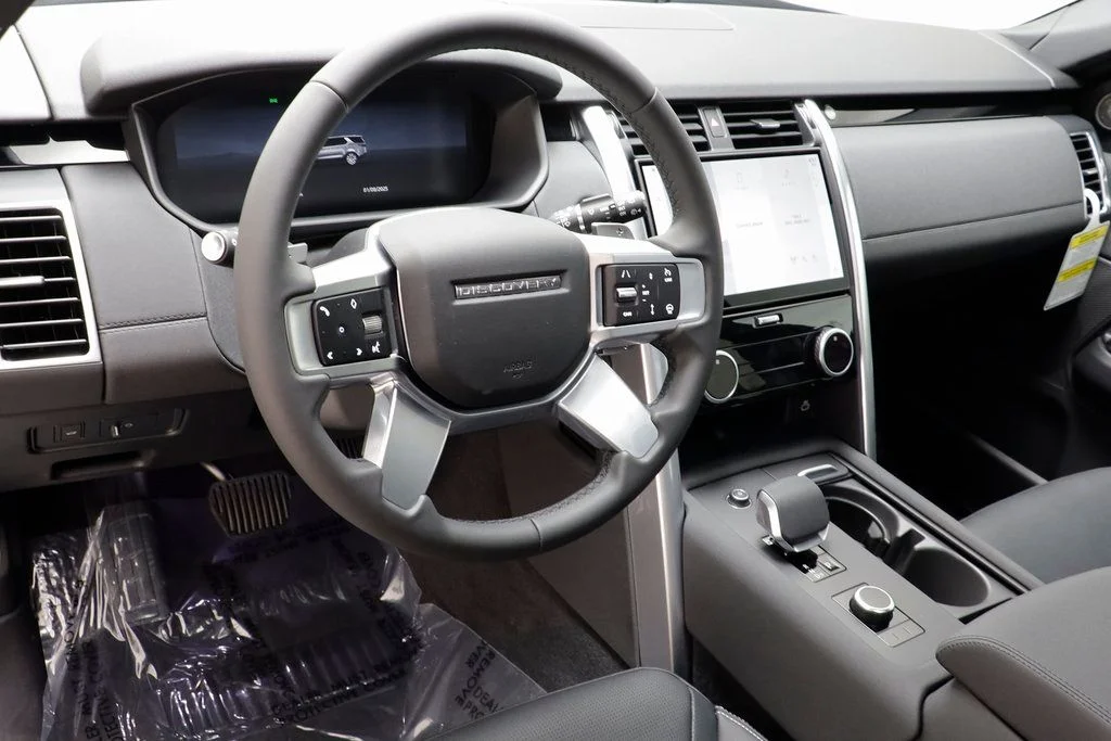 New 2025 Gray Land Rover S image 8