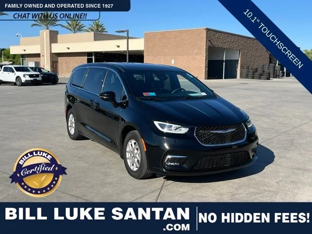 2025 Chrysler Pacifica Select's photo