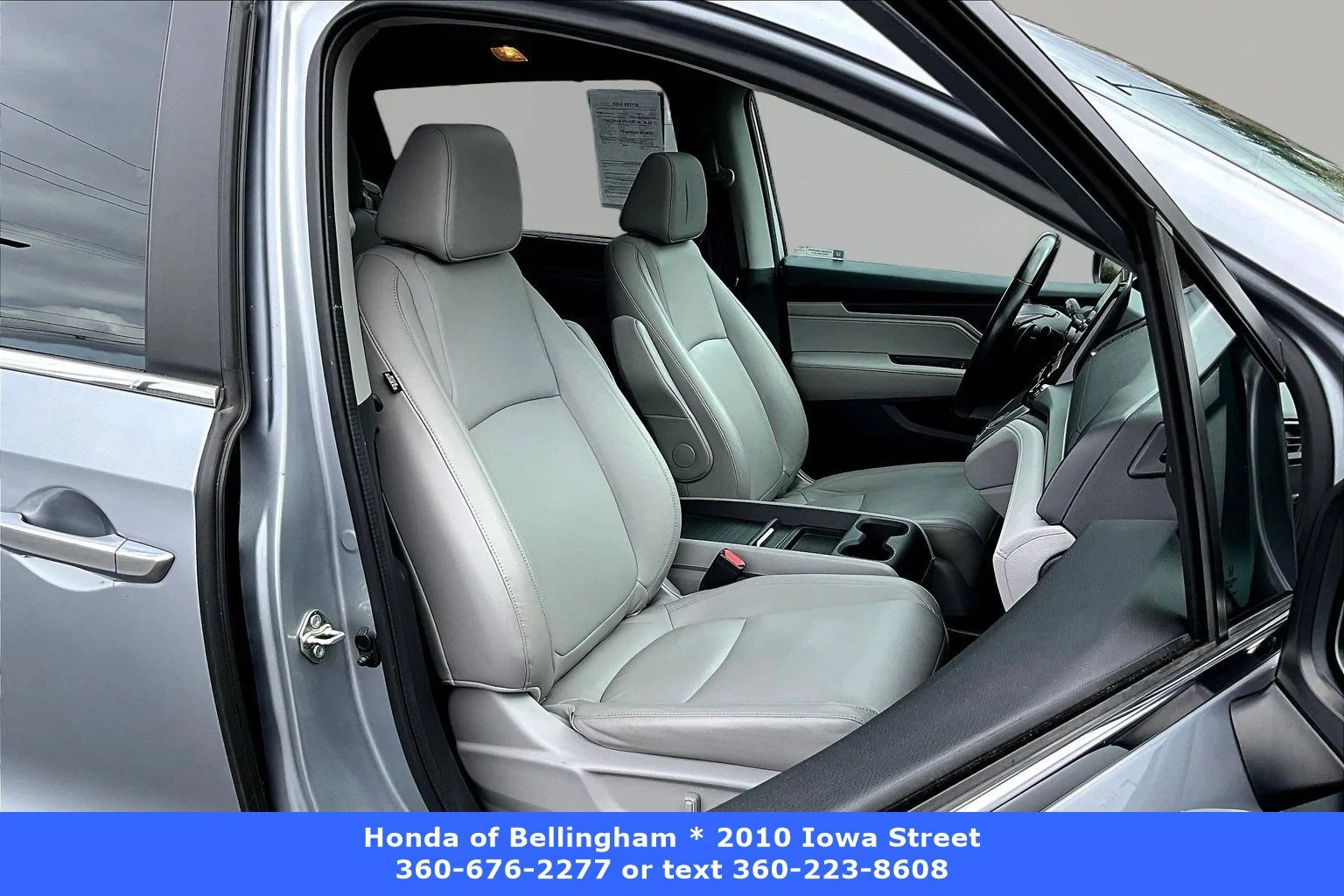 Used 2018 Lunar Silver Metallic Honda EX-L image 28