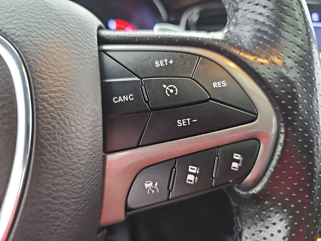 Used 2022 White Dodge Citadel image 25