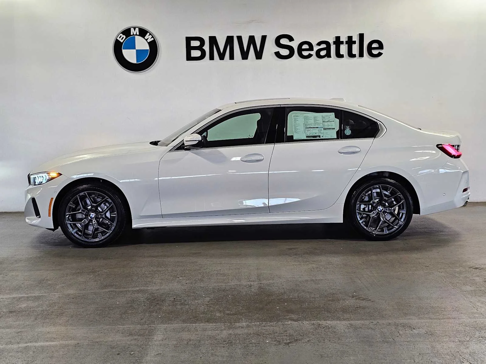 New 2026 Alpine White BMW NA xDrive image 3