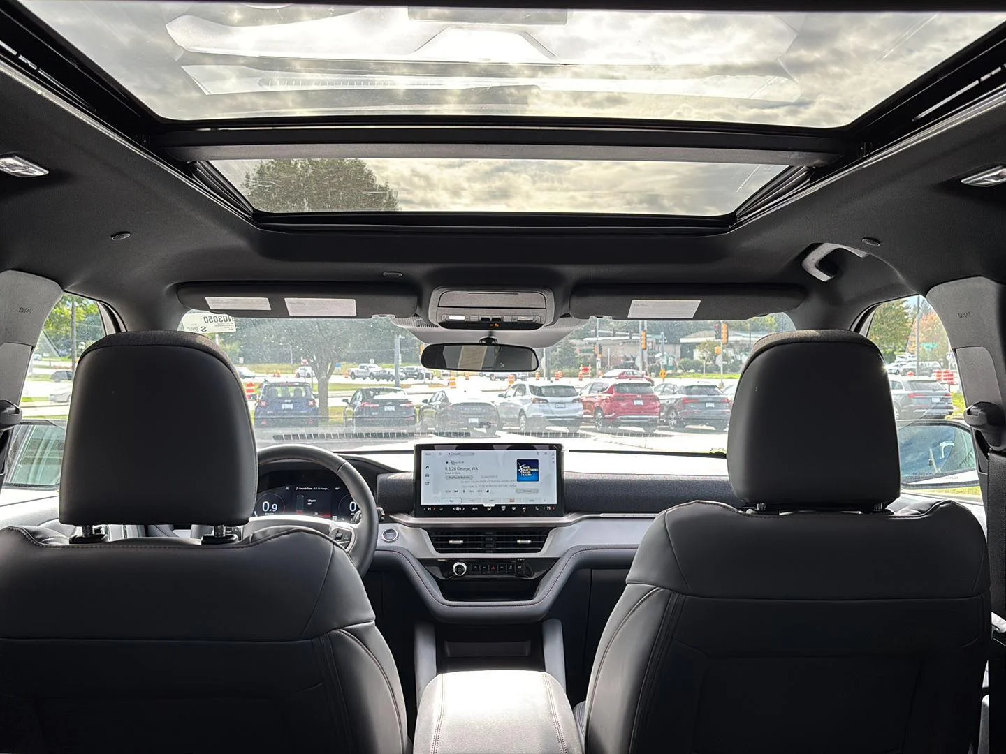 New 2027 Star White Metallic Tri-Coat Ford Active image 28