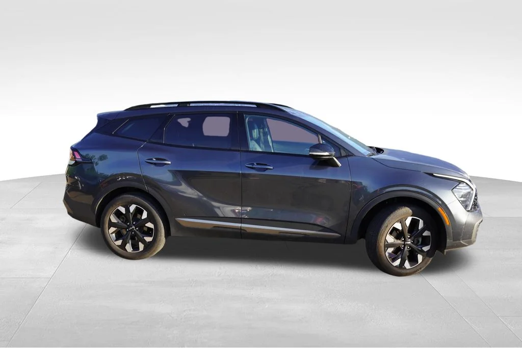 Certified Used 2024 Gravity Gray Kia X-Line image 2