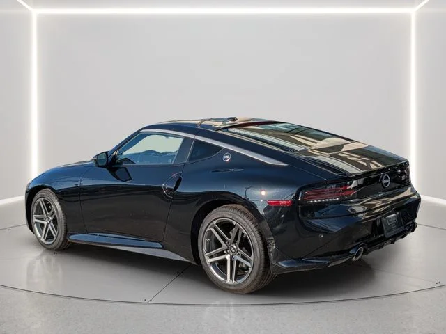 New 2027 Black Diamond Pearl Nissan Sport image 5