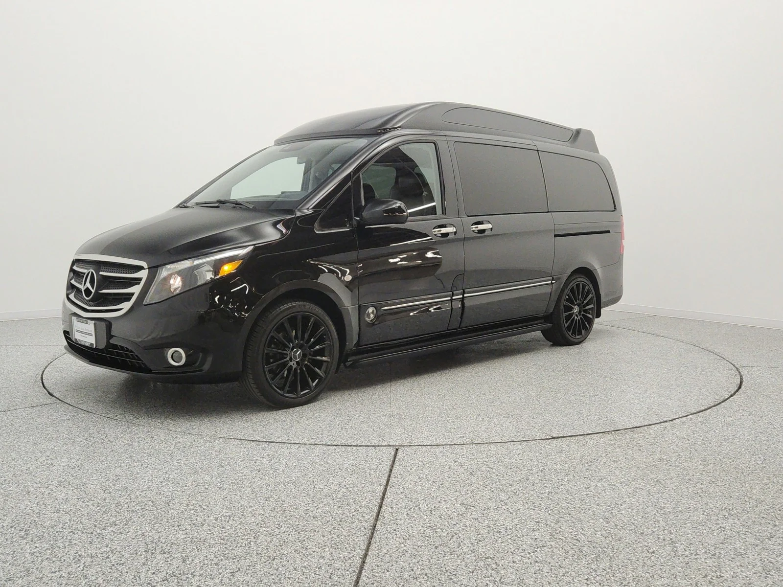 2018 Mercedes-Benz Metris Passenger Van Base