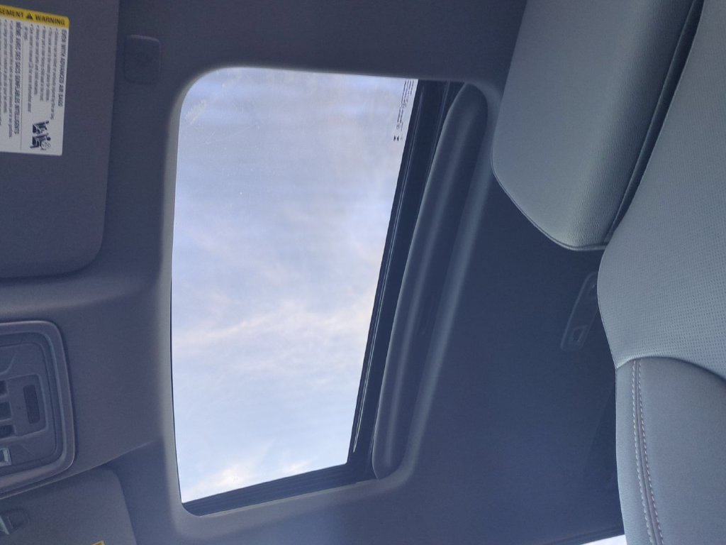 New 2026 Onyx Black GMC SLT image 18