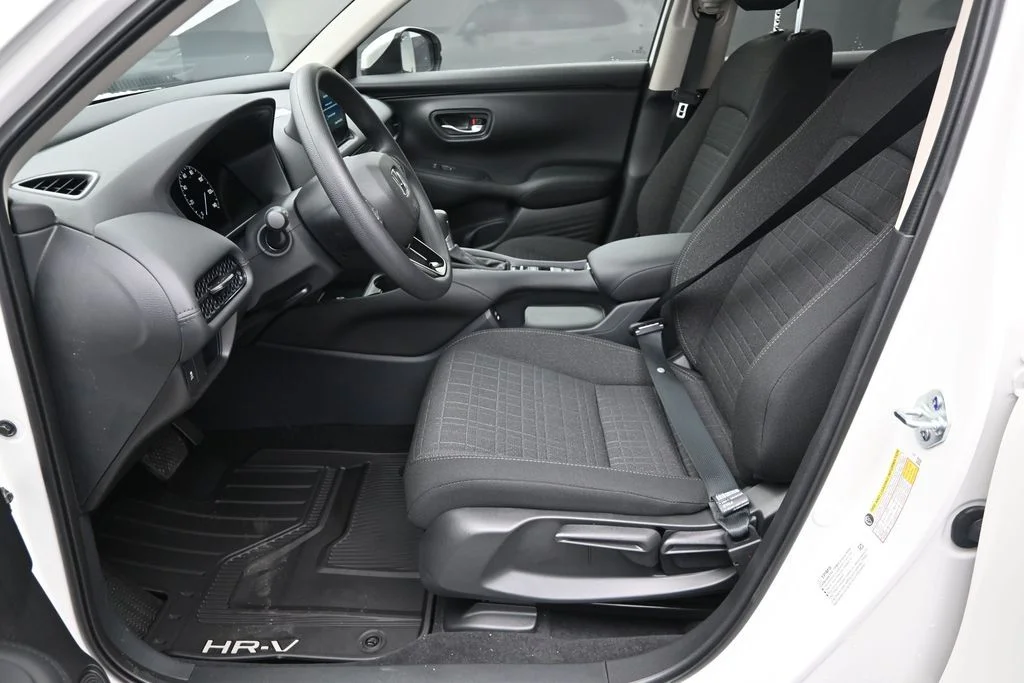 New 2027 Platinum White Pearl Honda LX image 12