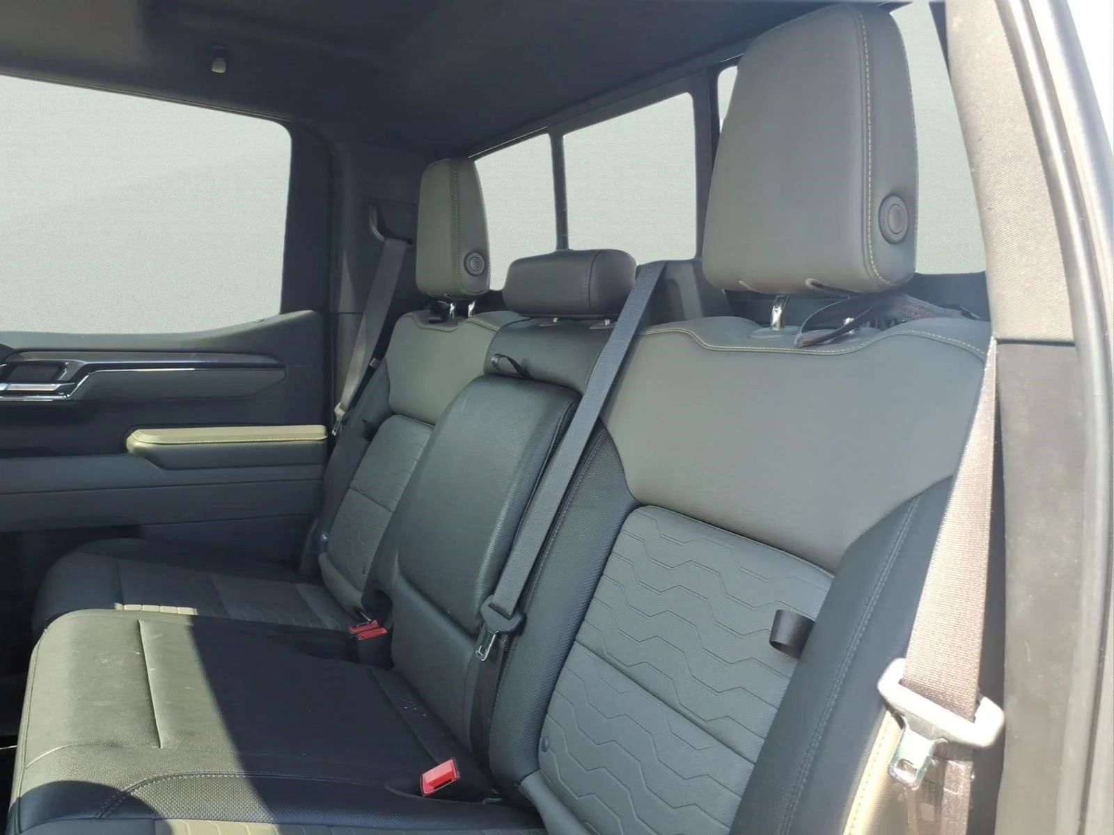 Used 2024 Slate Gray Metallic Chevrolet ZR2 image 12