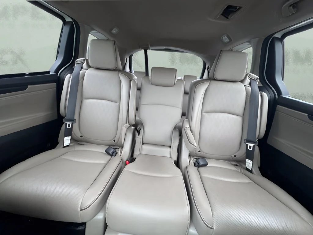 Used 2023 White Honda Elite image 12