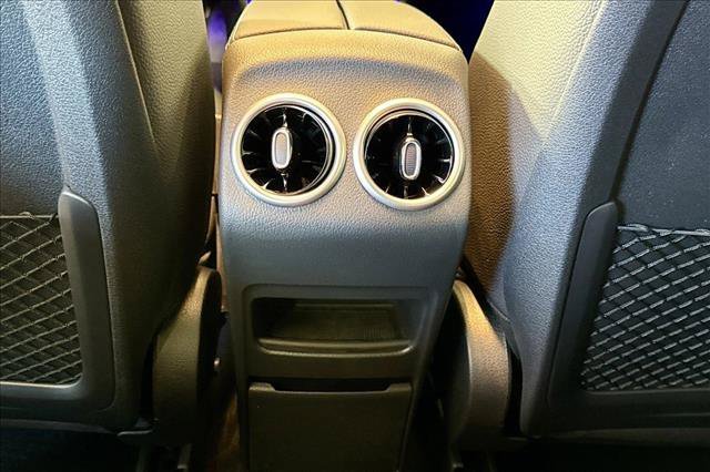 New 2026 Polar White Mercedes-Benz GLB 250 image 53