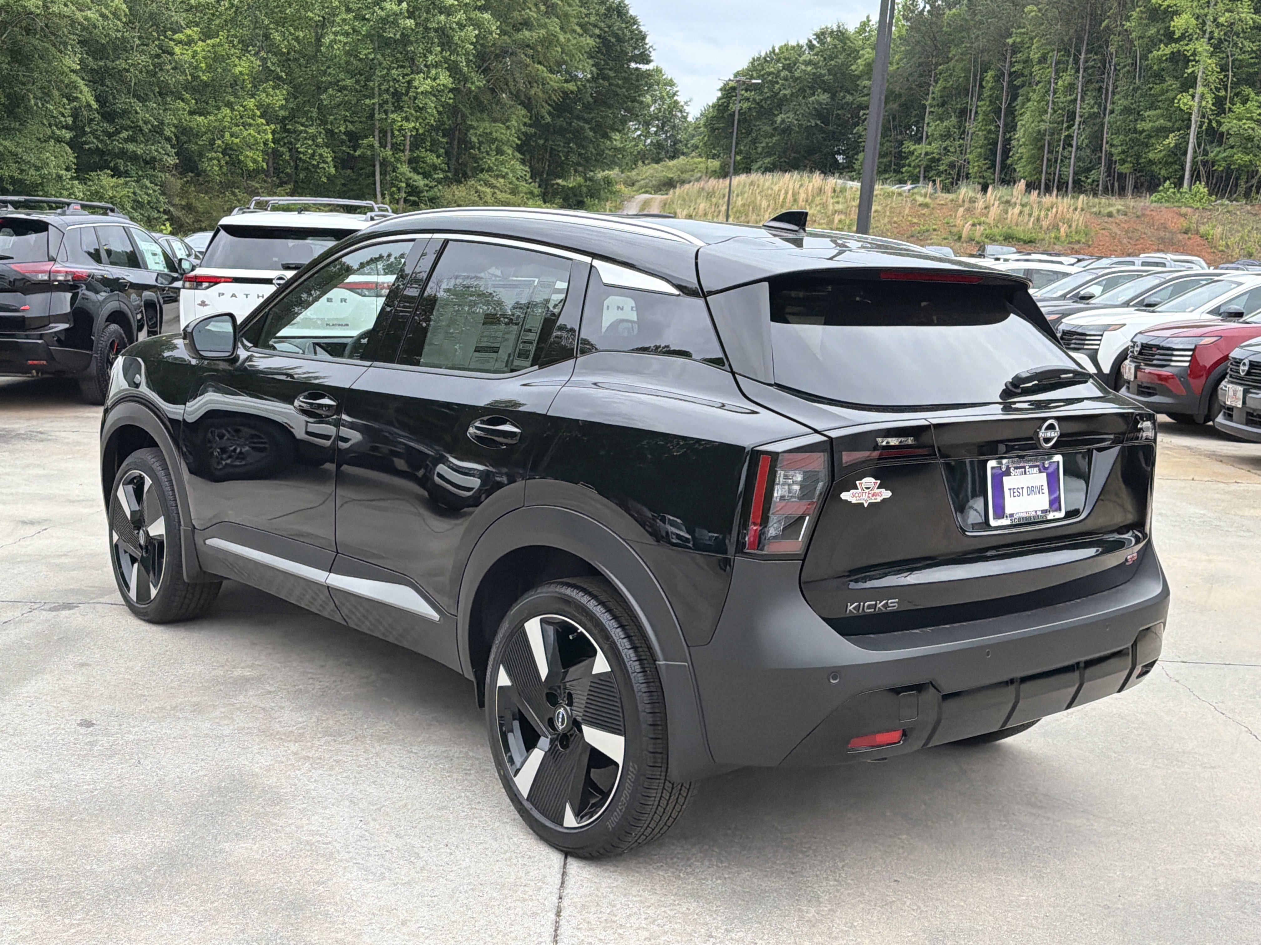 New 2026 Super Black Nissan SR image 6